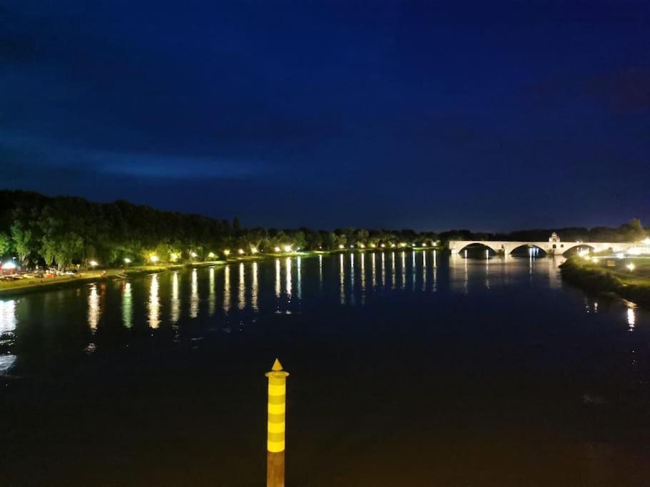 Belle Dependance De 30M2 Avec Terrasse Et Jardin Apartment วิลเนิฟ-เลส์-อาวิญง ภายนอก รูปภาพ