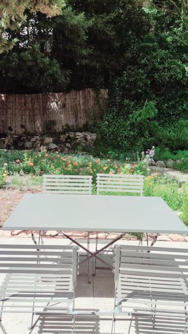 Belle Dependance De 30M2 Avec Terrasse Et Jardin Apartment วิลเนิฟ-เลส์-อาวิญง ภายนอก รูปภาพ